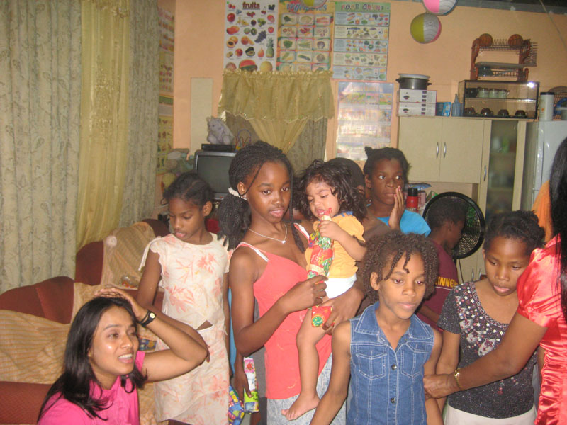 Gift For Life Foundation Christmas Day 2009 photograph 6