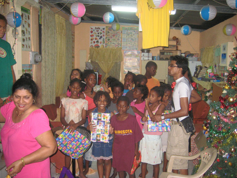 Gift For Life Foundation Christmas Day 2009 photograph 7