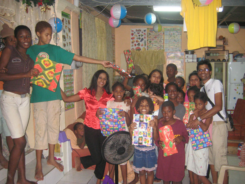 Gift For Life Foundation Christmas Day 2009 photograph 8