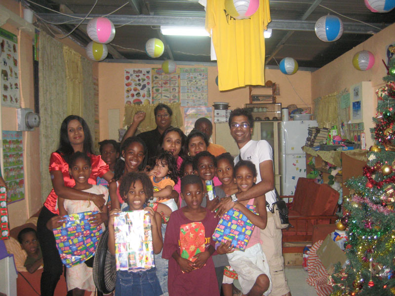 Gift For Life Foundation Christmas Day 2009 photograph 12