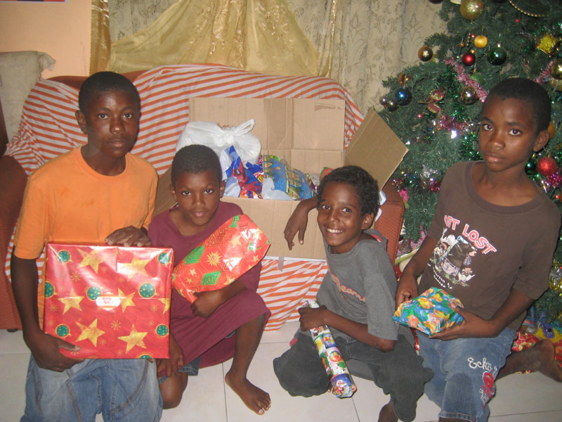 Gift For Life Foundation Christmas Day 2009 photograph 13