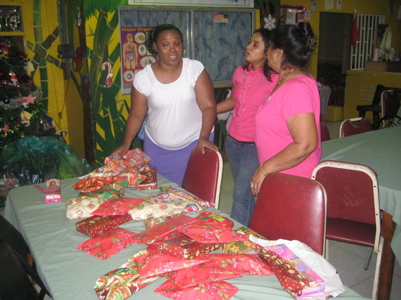 Gift For Life Foundation Christmas Day 2009 photograph 29