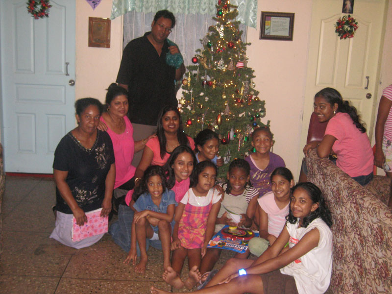 Gift For Life Foundation Christmas Day 2009 photograph 42