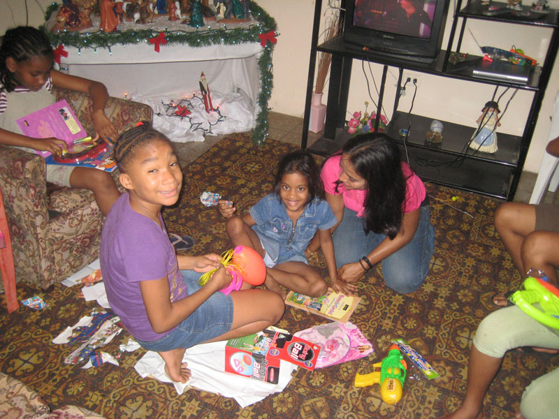 Gift For Life Foundation Christmas Day 2009 photograph 43