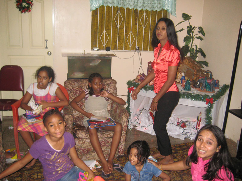 Gift For Life Foundation Christmas Day 2009 photograph 45