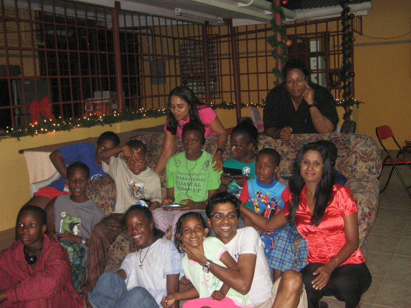 Gift For Life Foundation Christmas Day 2009 photograph 52