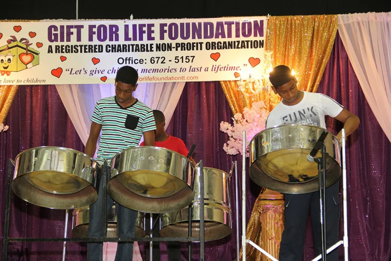 Photograph 25 from Gift For Life Foundation Takes The Children To Stage