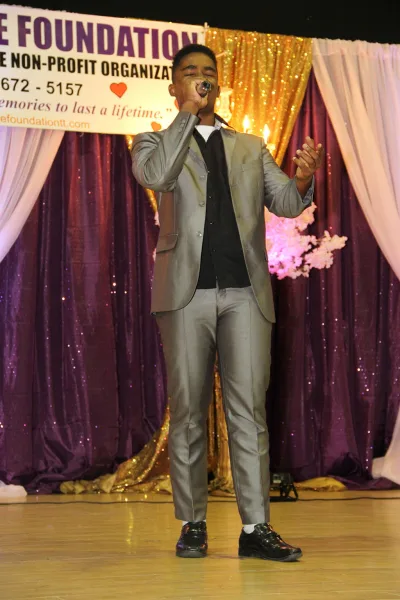 Photograph 59 from Gift For Life Foundation Takes The Children To Stage