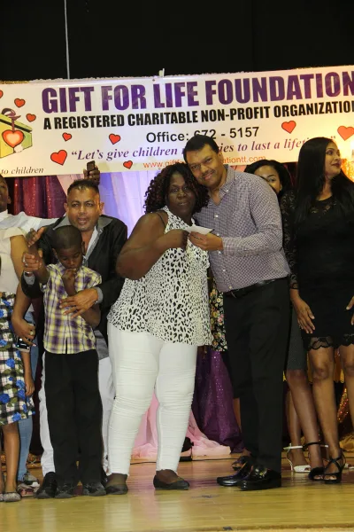 Photograph 69 from Gift For Life Foundation Takes The Children To Stage