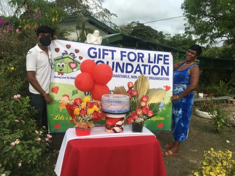 Photograph 8 from Gift for Life Foundation Spreads Love On Mother’s Day 2022!