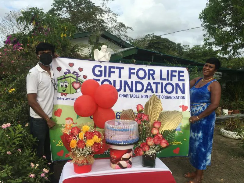 Photograph 9 from Gift for Life Foundation Spreads Love On Mother’s Day 2022!