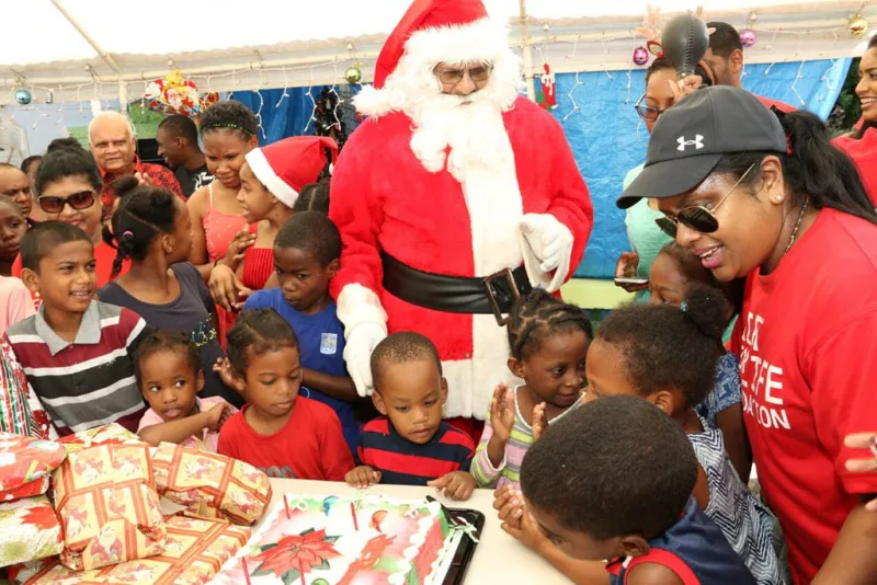 Photograph 24 from Motorcade 2019 – 10th Year of Christmas Cheer by Gift For Life Foundation