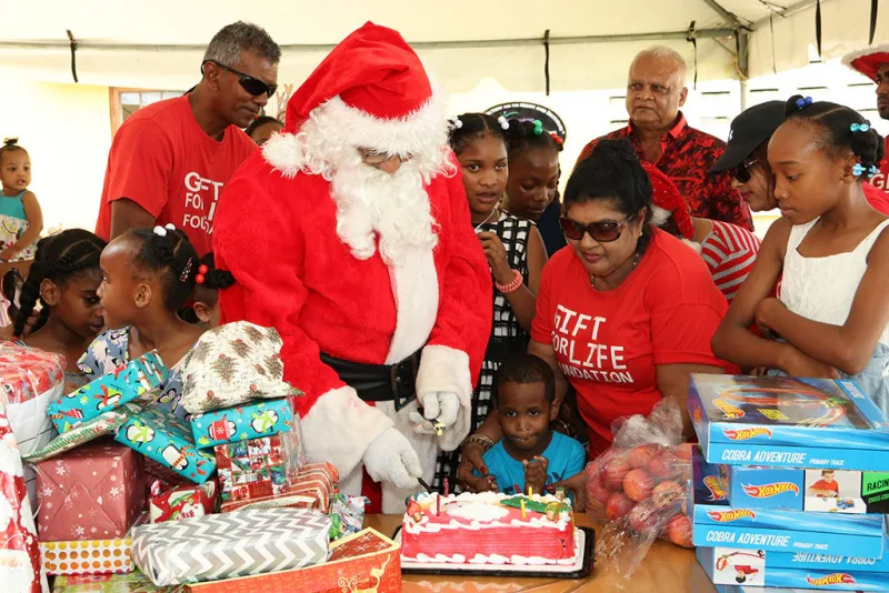 Photograph 34 from Motorcade 2019 – 10th Year of Christmas Cheer by Gift For Life Foundation